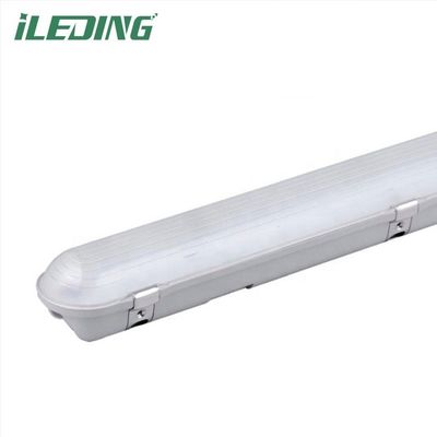 80 CRI 100W 8ft LED-Dampf-Tight-Garage-Leuchtturm Wasserdichtes Tri-Proof-Leuchtturm