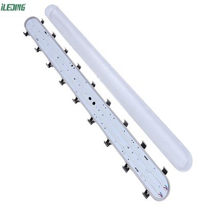Deckeninstallation 110W 8FT Led-Drei-Wetterbeständig Dampf-Tight-Licht für die Farm