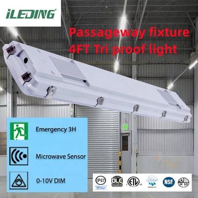 Oberflächenmontierte 4FT 0-10V DIM Led Triproof Batten Lichtscheinwerfer IP67 Dampfdicht für die Lagerung 5-