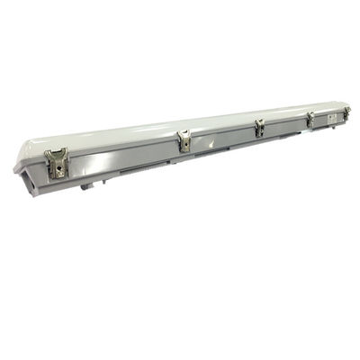 IP66 Dreifach-LED-Dampfdichte Garagenleuchte 3500K/4000K/5000K Farbtemperatur