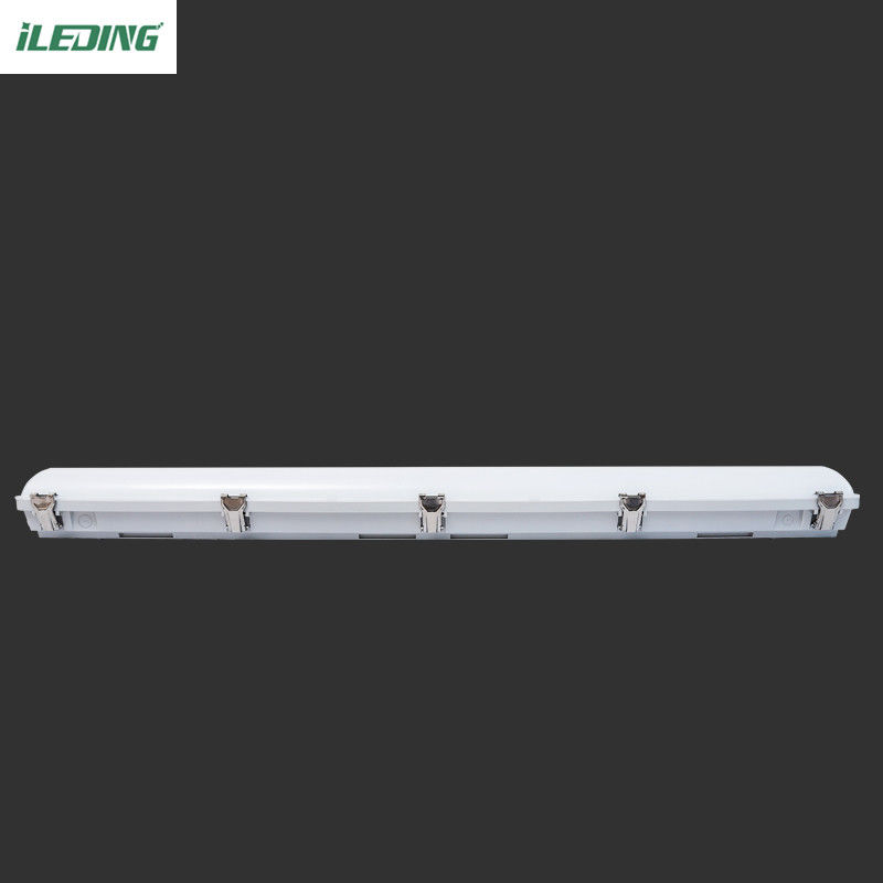 AC 110V Parkplatzlampe mit LED-Dampfdampf-Lampe 4FT IP66 LED-Wasserdichte Beleuchtung