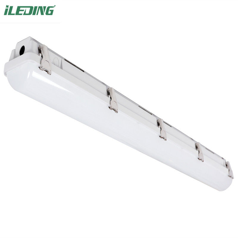 4FT 46W Linearlampe LED Dampf-Tight Garage-Leuchtturm Lebensdauer 50000 Stunden