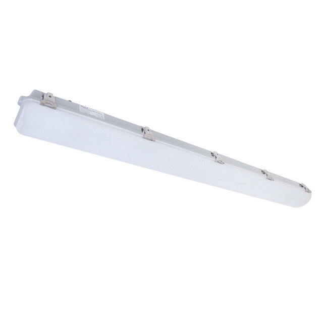 IP66 Dreifach-LED-Dampfdichte Garagenleuchte 3500K/4000K/5000K Farbtemperatur